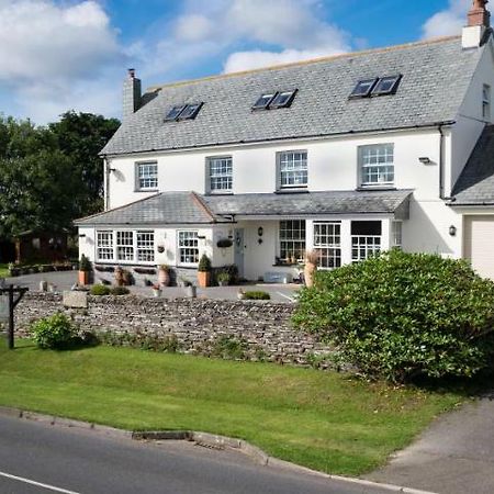 Melorne Farm Bed & Breakfast Camelford Exterior photo