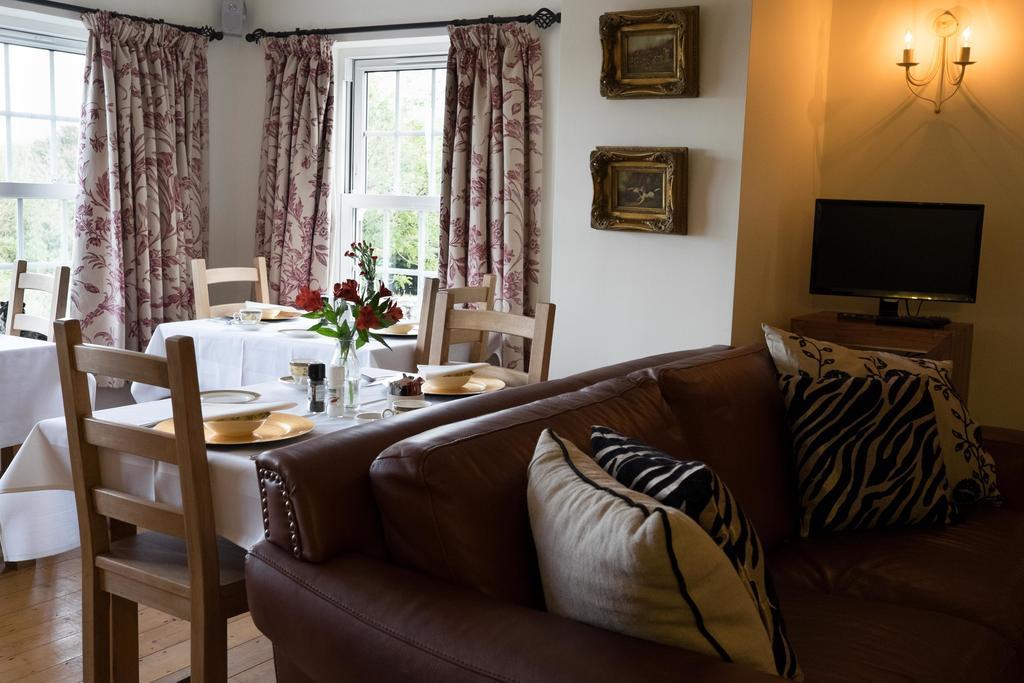 Melorne Farm Bed & Breakfast Camelford Exterior photo