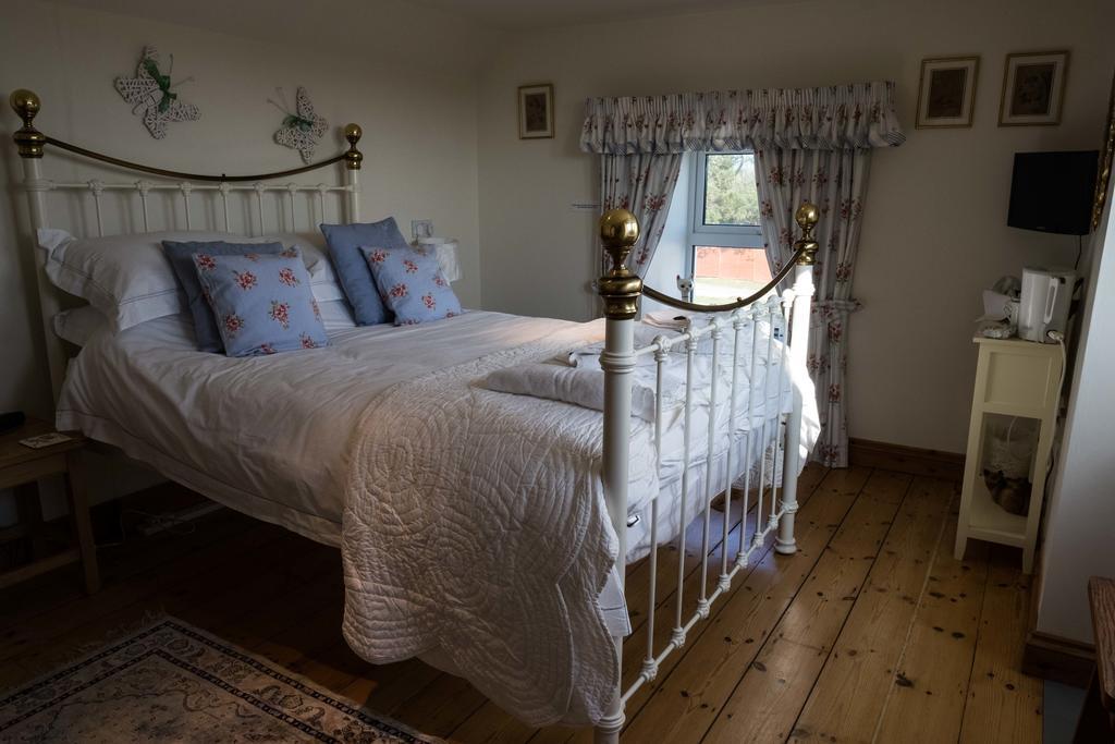 Melorne Farm Bed & Breakfast Camelford Room photo