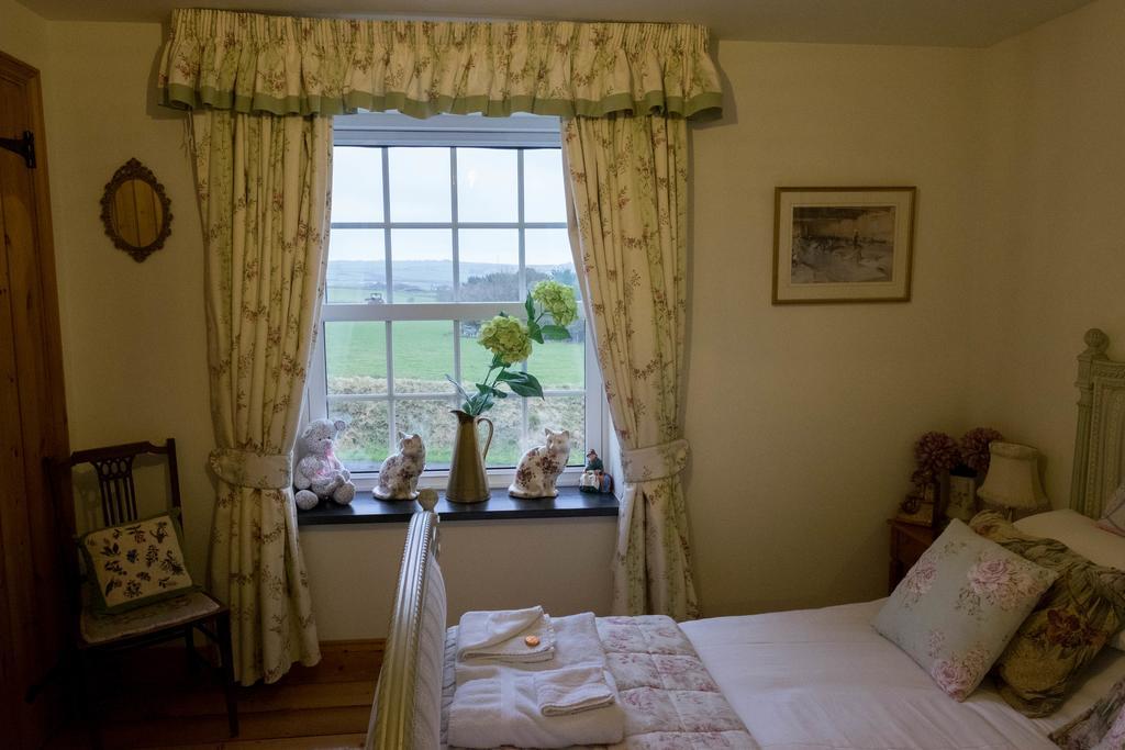 Melorne Farm Bed & Breakfast Camelford Exterior photo