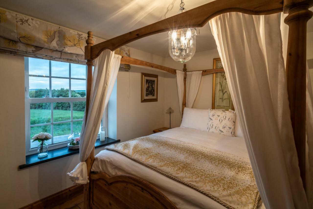 Melorne Farm Bed & Breakfast Camelford Exterior photo