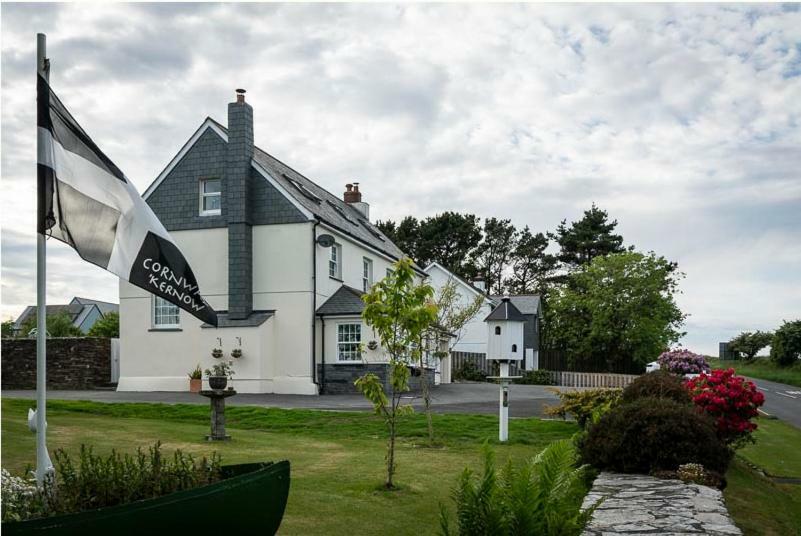 Melorne Farm Bed & Breakfast Camelford Exterior photo